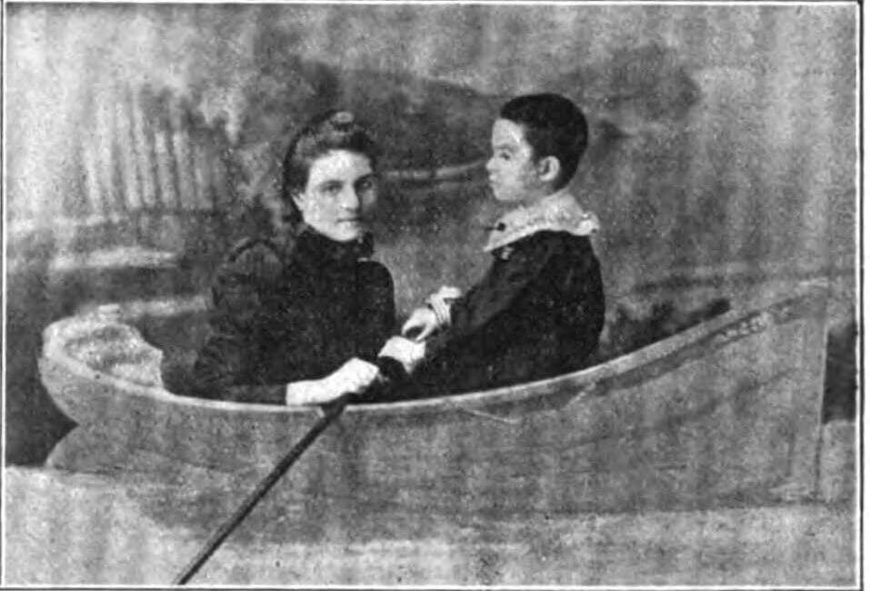 A vintage black-and-white portrait of Josephine Bracken from Wenceslao Retana’s Vida y Escritos del Dr. José Rizal, showing her with a composed expression and period attire.