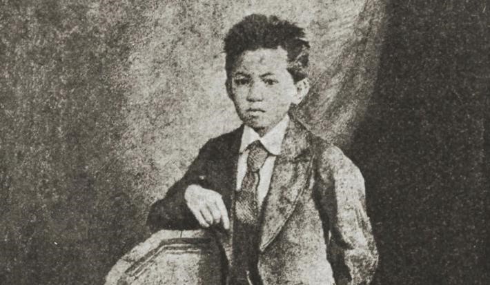 biographical essay of rizal early childhood